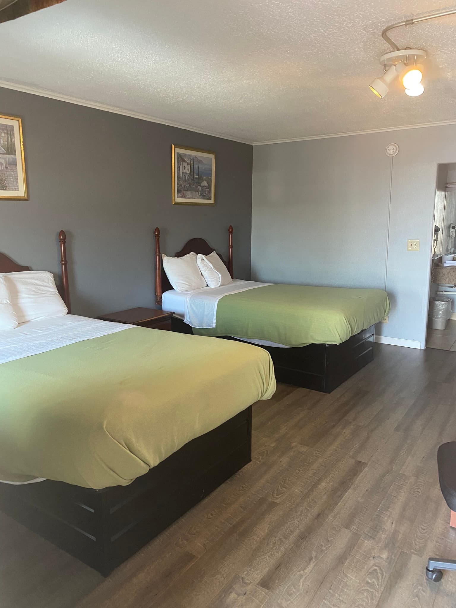 Travel Inn room 3
