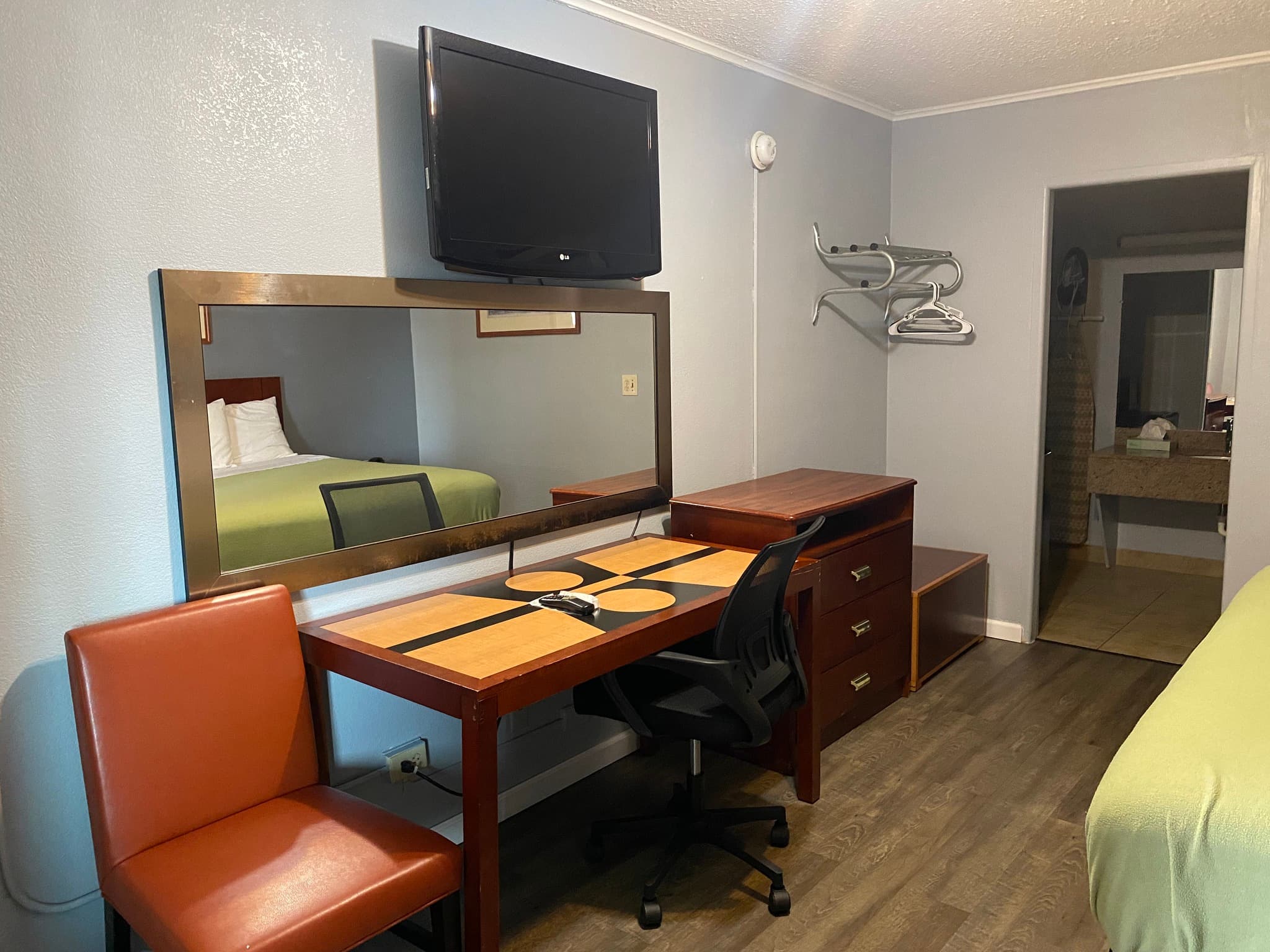Travel Inn room 4