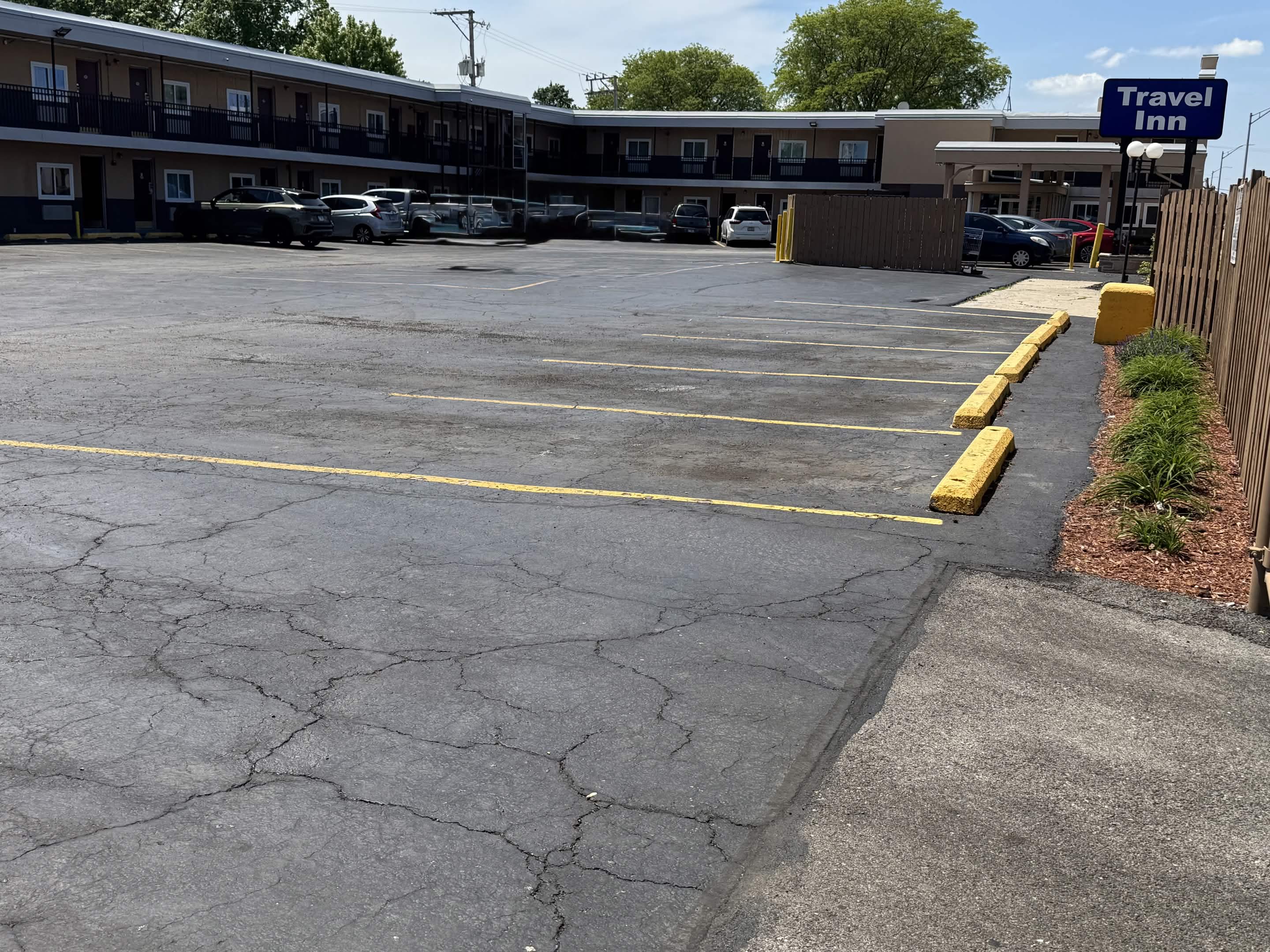 Travel Inn exterior and parking lot