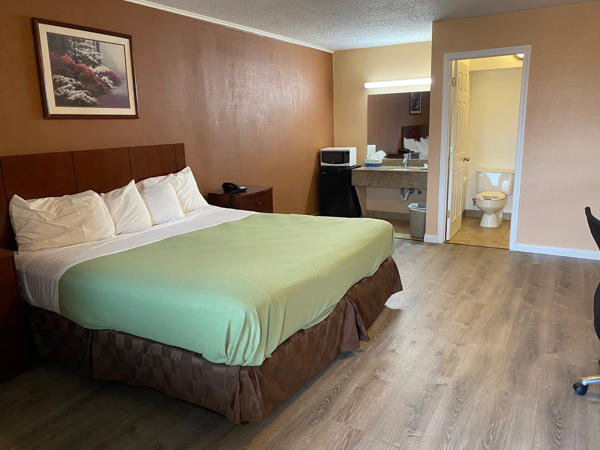 Travel Inn room